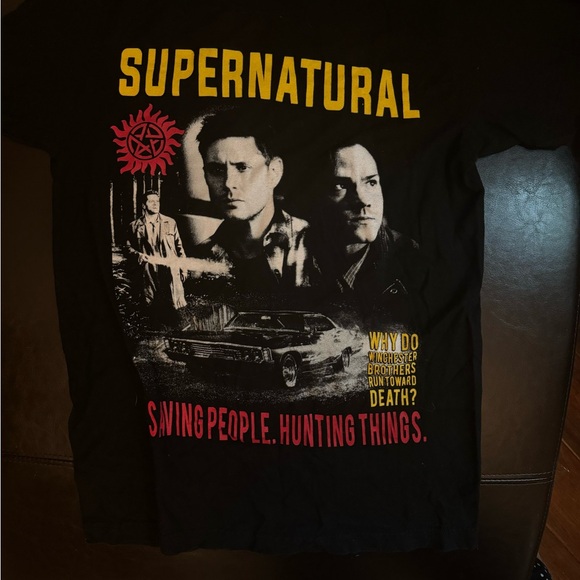 Supernatural TV Show Black S Tshirt Dean and Sam Winchester The End of the Road - Picture 1 of 7